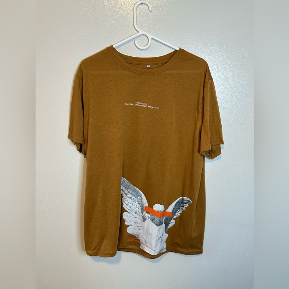 Men’s Graphic Tee Size XL